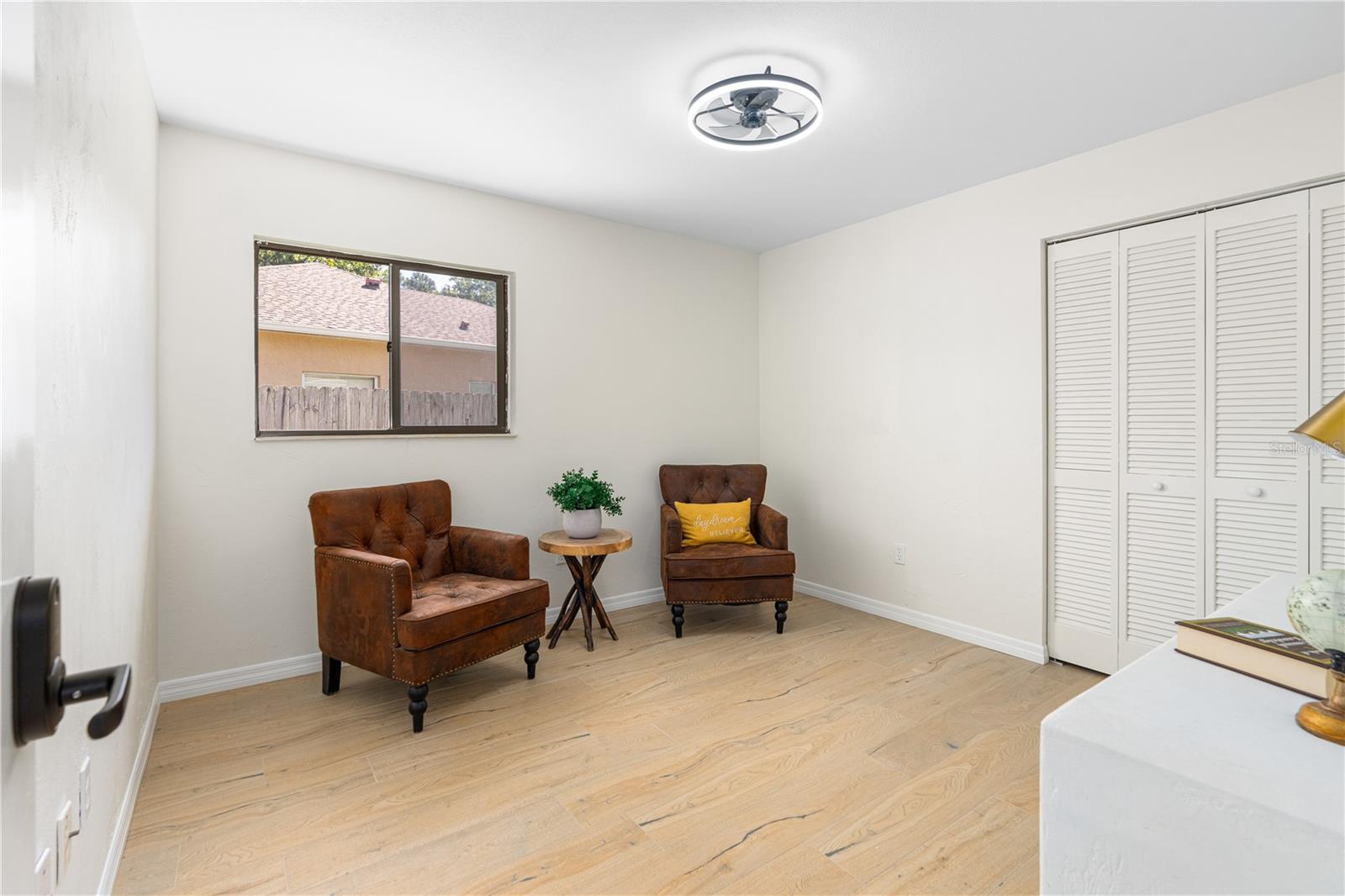 Image 17 of 35 For 62 Folcroft Lane