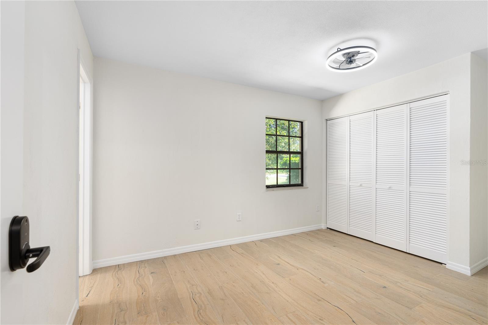 Image 20 of 35 For 62 Folcroft Lane