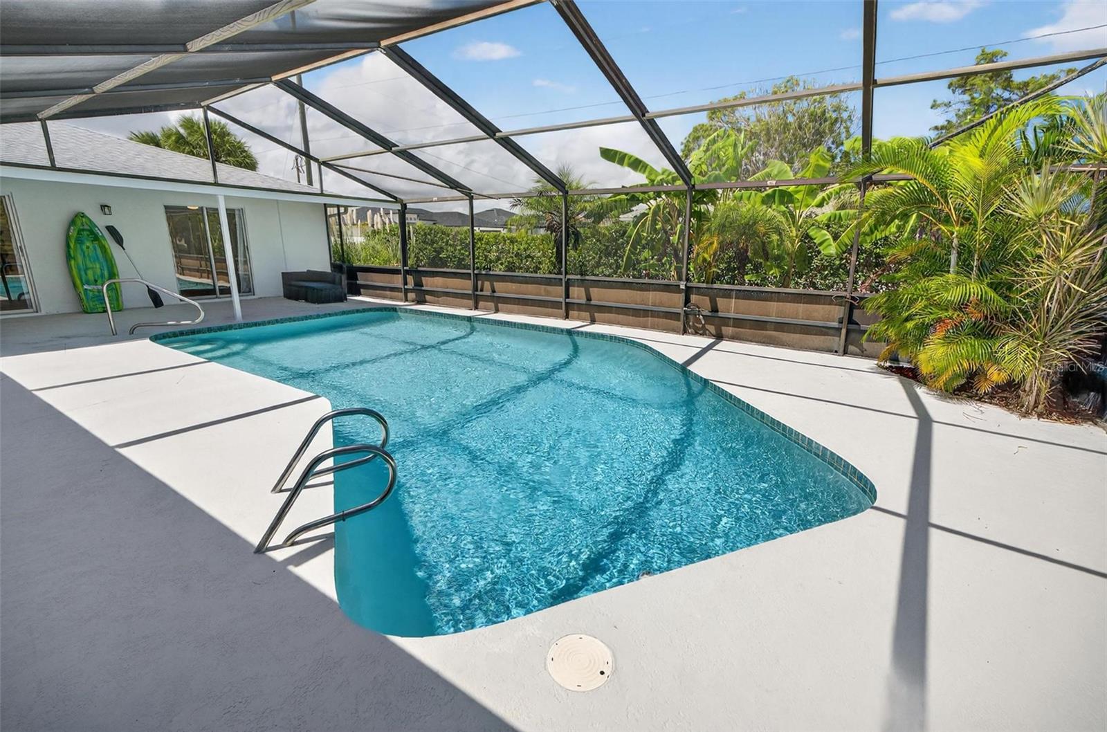 Image 63 of 95 For 1 Claridge Court S
