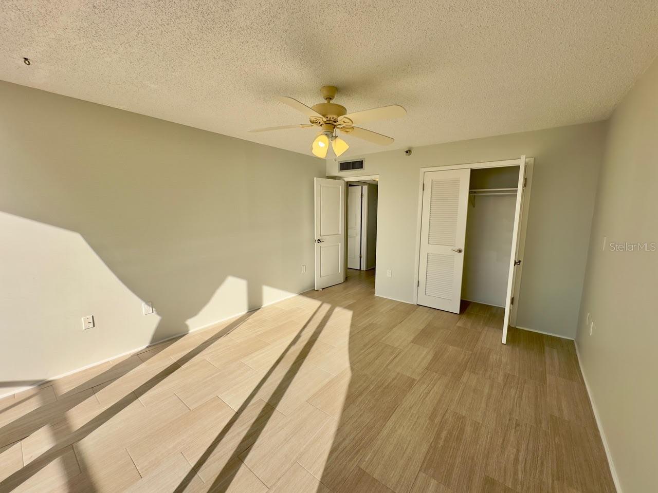 Image 14 of 26 For 1601 Central Avenue 404