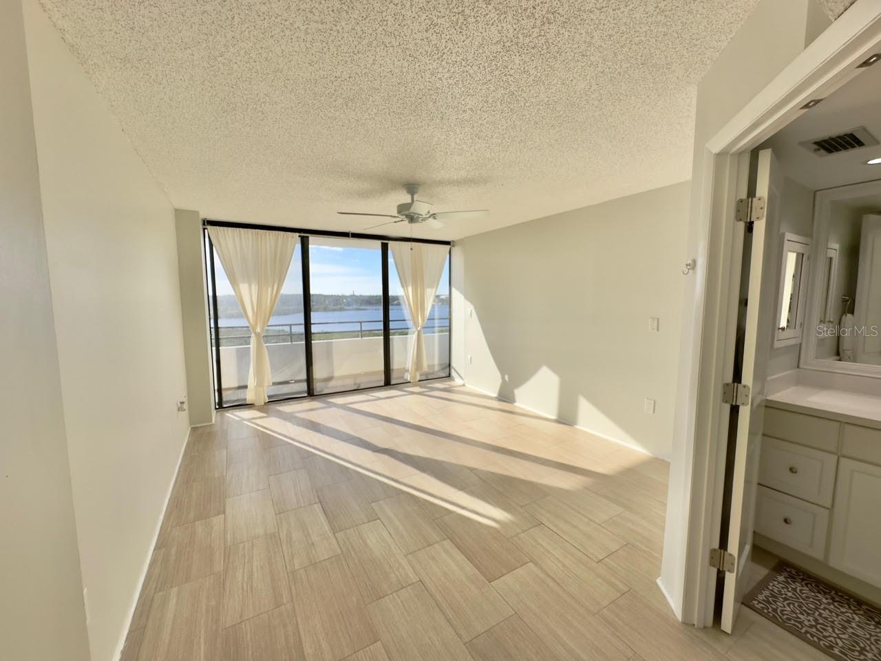 Image 15 of 26 For 1601 Central Avenue 404