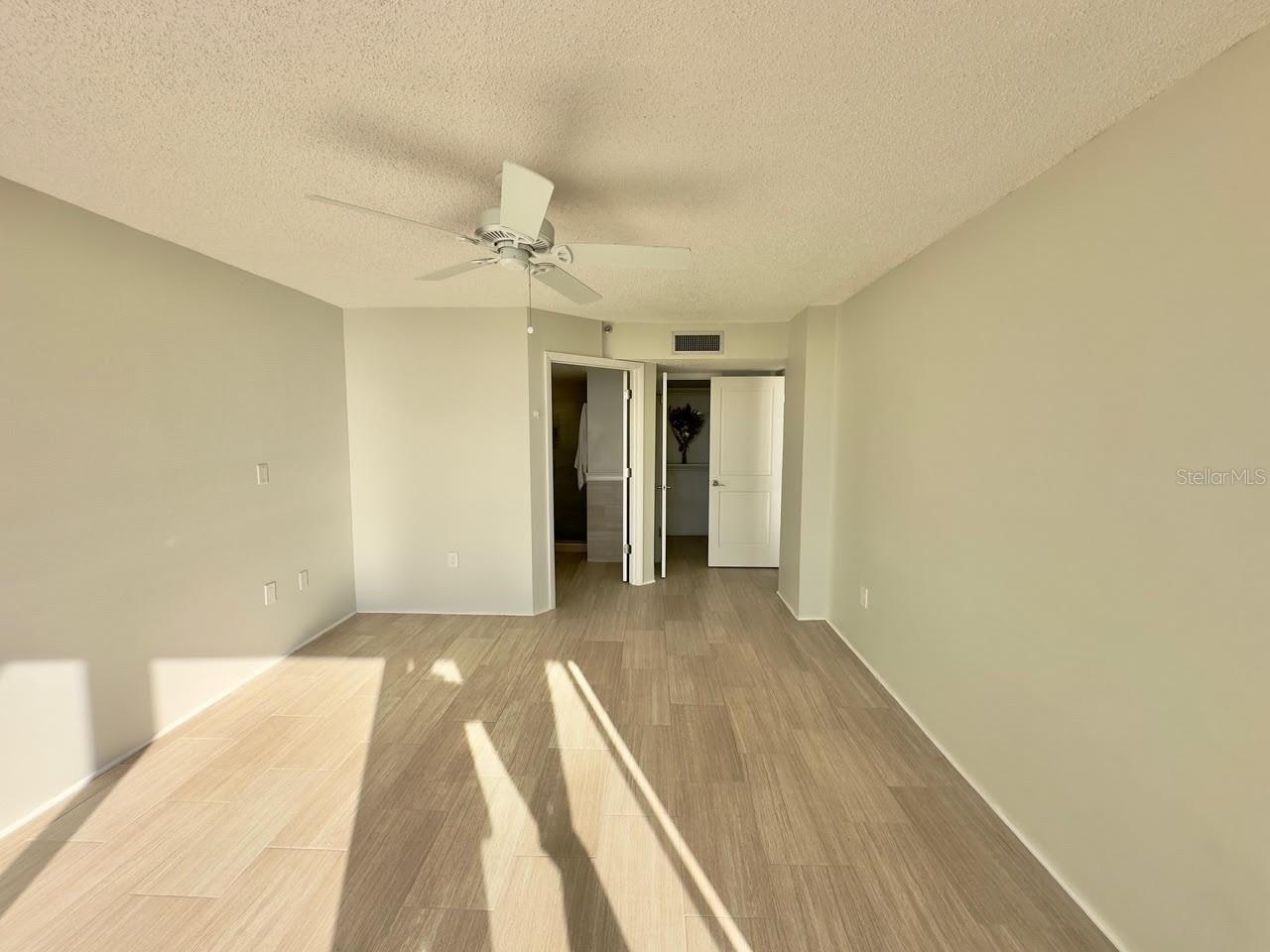 Image 16 of 26 For 1601 Central Avenue 404