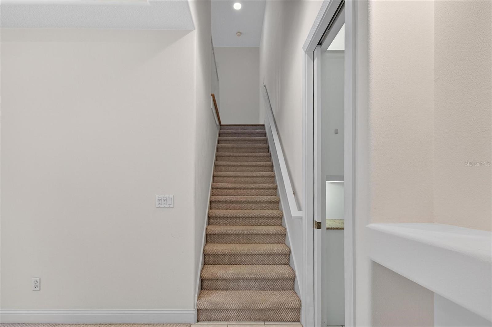 Image 62 of 87 For 17 Grandview Drive