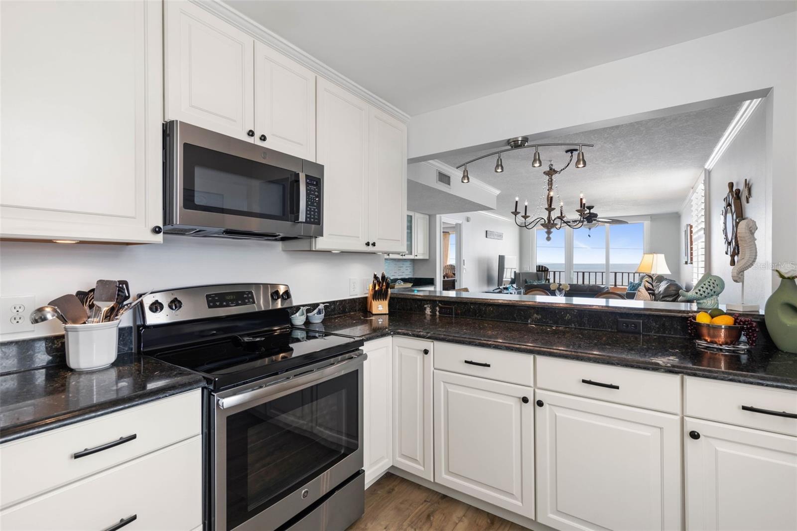Image 26 of 67 For 3370 Ocean Shore Boulevard 504