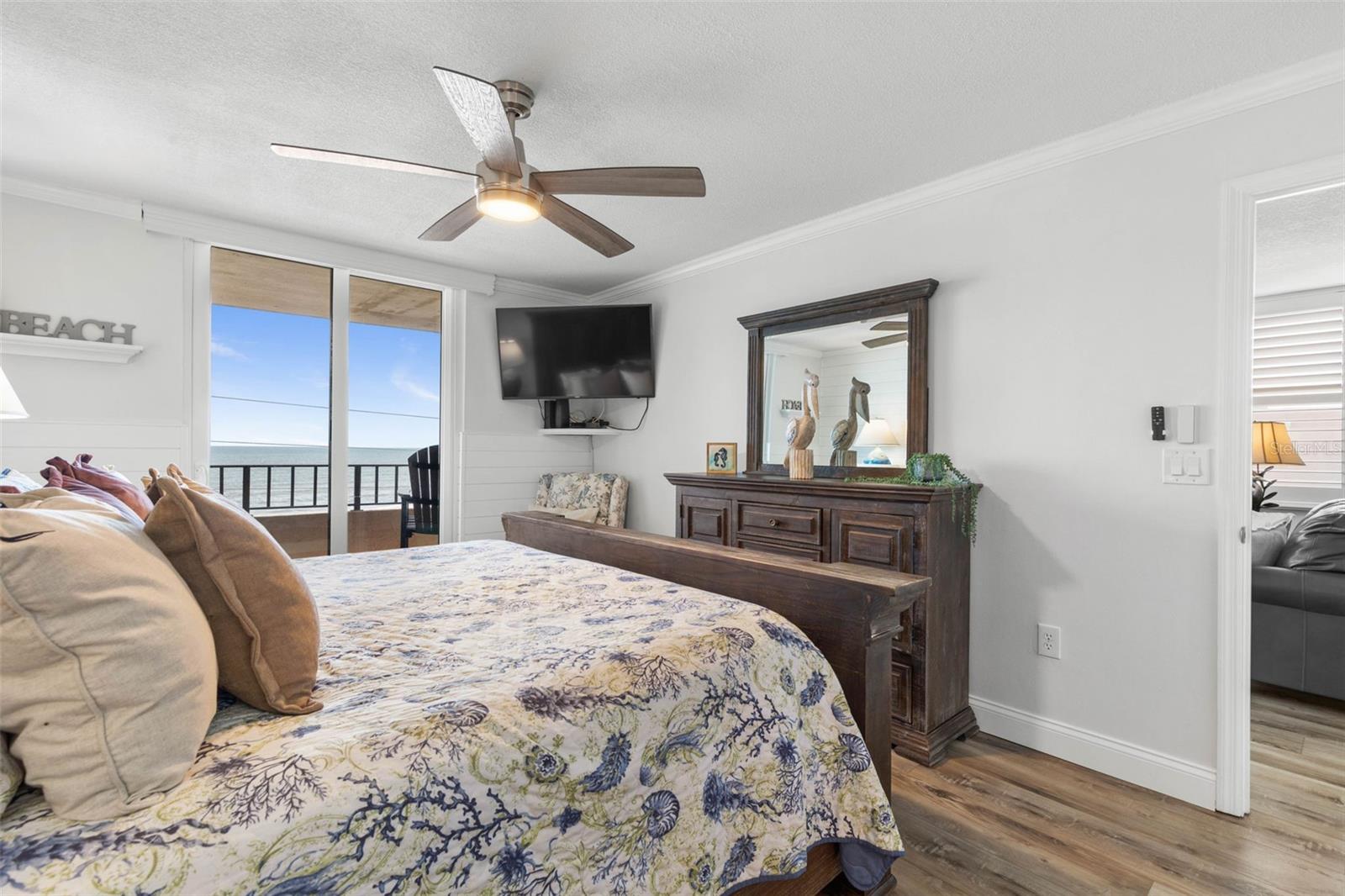 Image 36 of 67 For 3370 Ocean Shore Boulevard 504