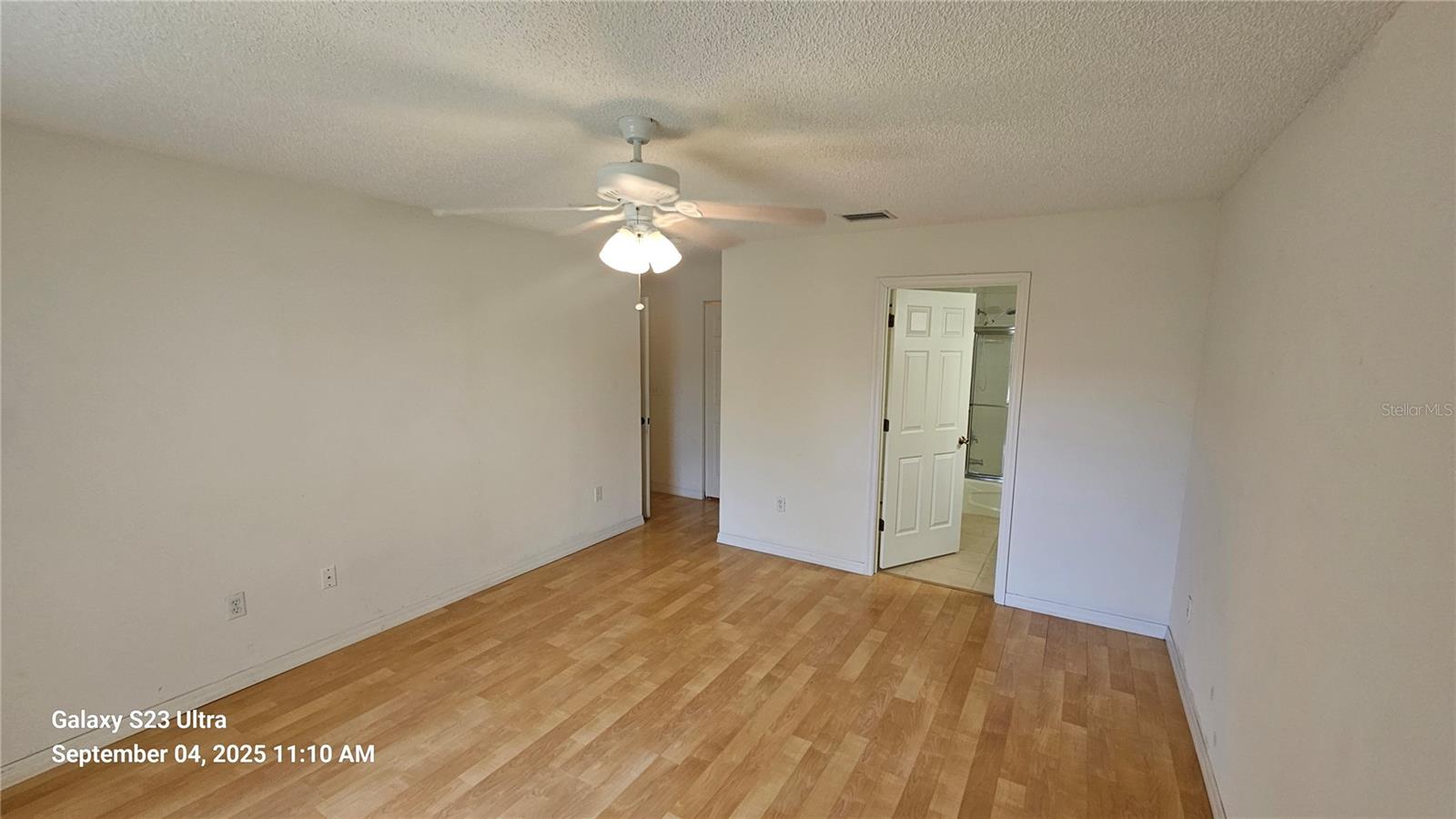 Image 13 of 16 For 33 Fenwick Lane