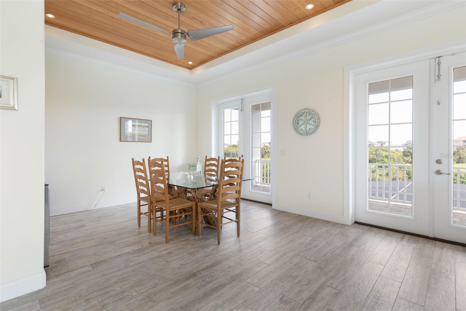 Image 18 of 71 For 15 Cypresswood Drive N