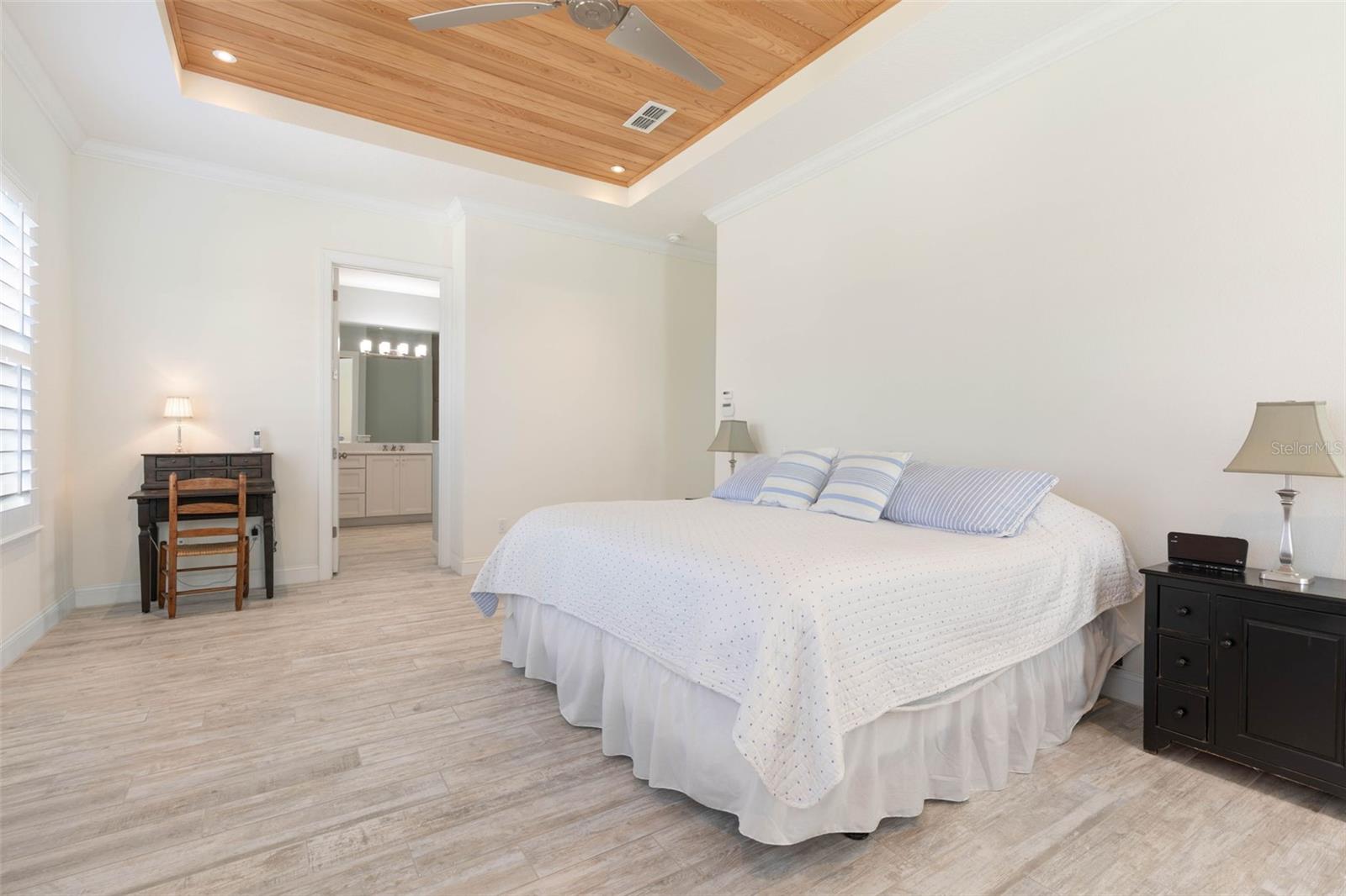 Image 22 of 71 For 15 Cypresswood Drive N