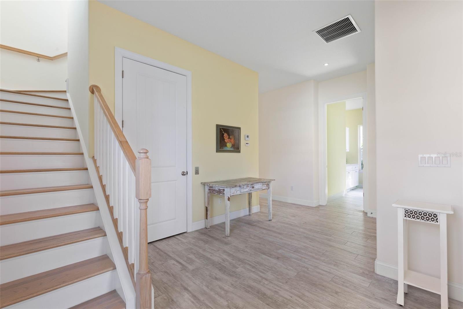 Image 33 of 71 For 15 Cypresswood Drive N