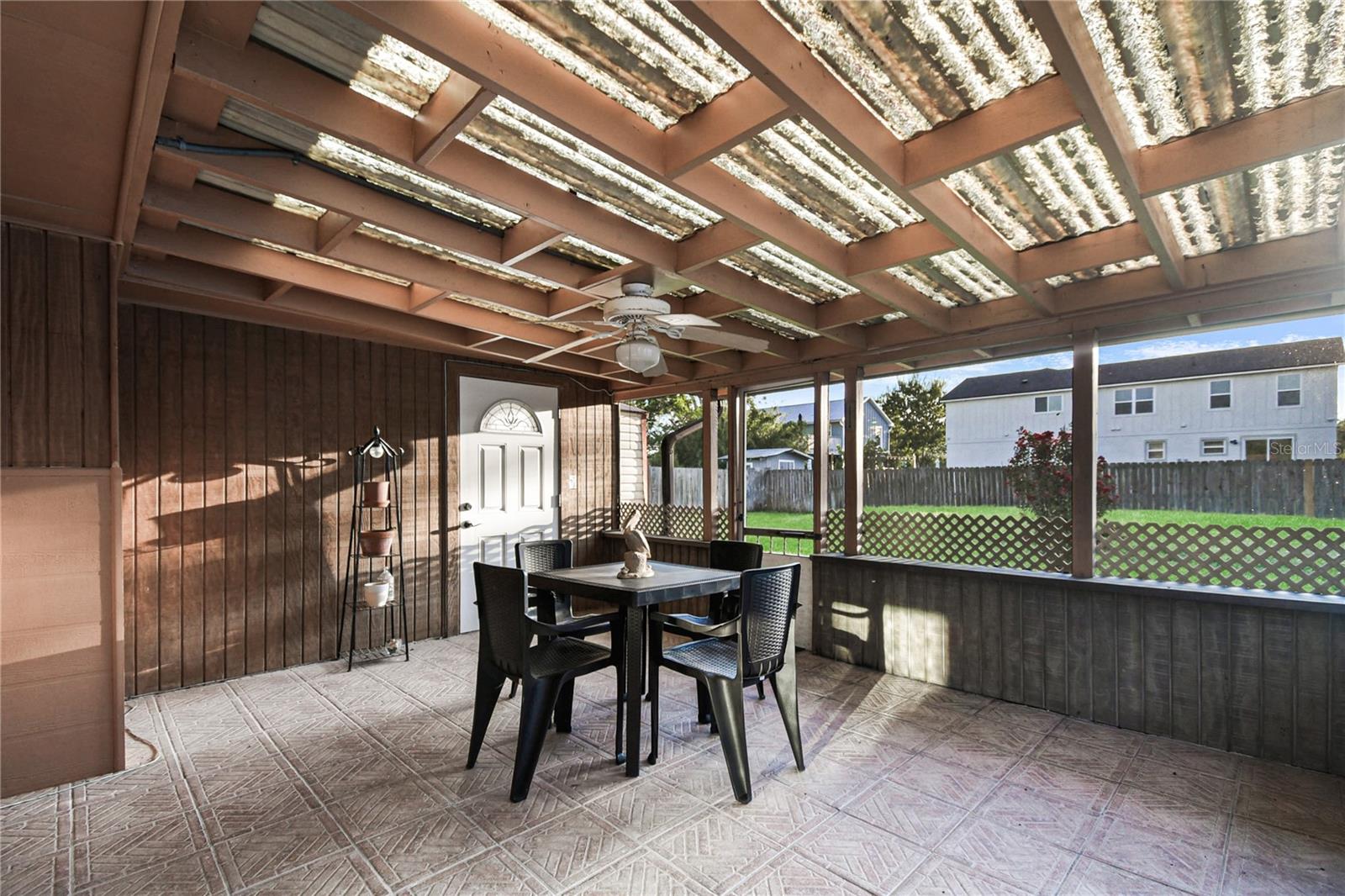 Image 18 of 39 For 5460 4th Street