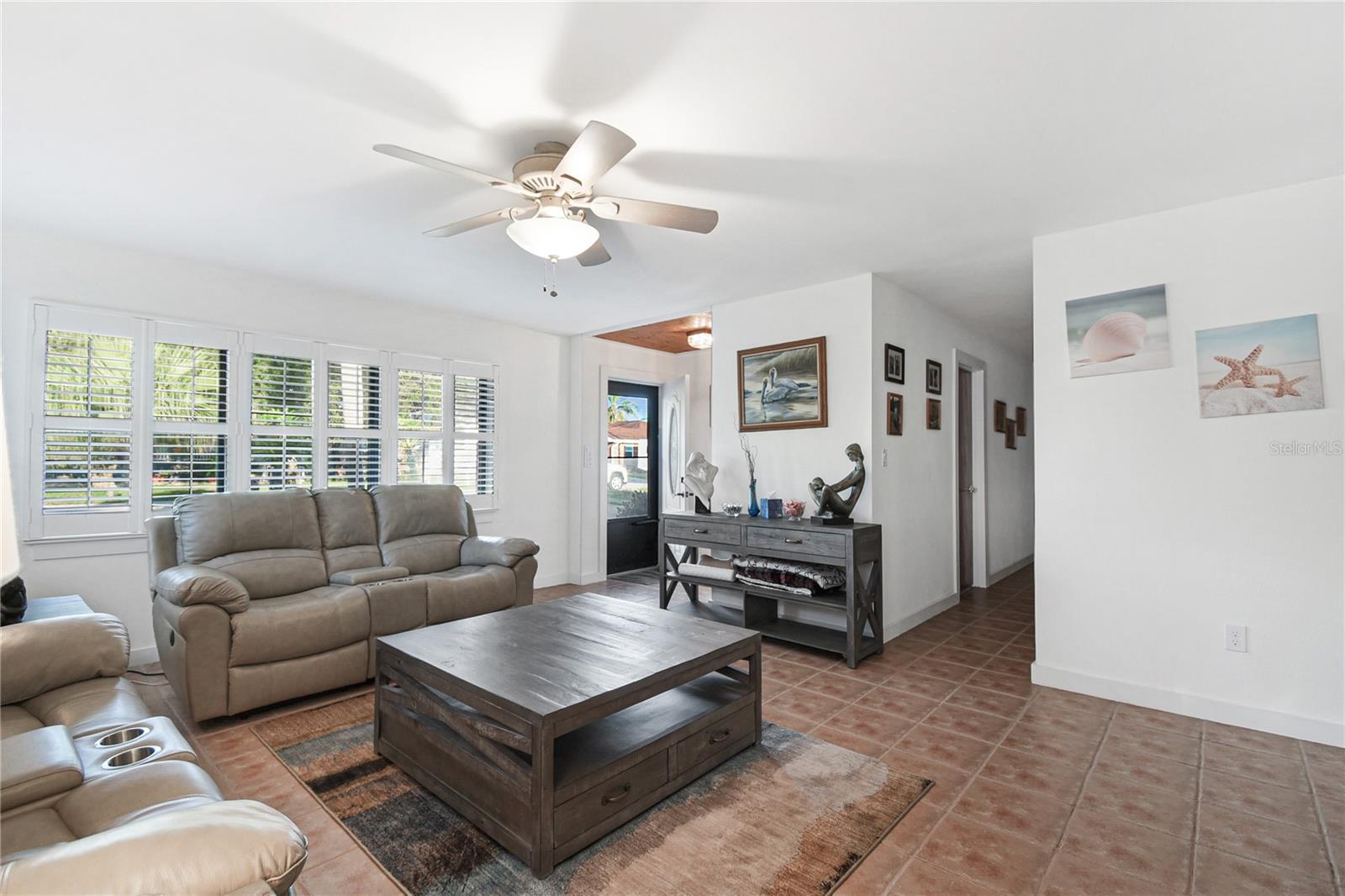 Image 7 of 39 For 5460 4th Street