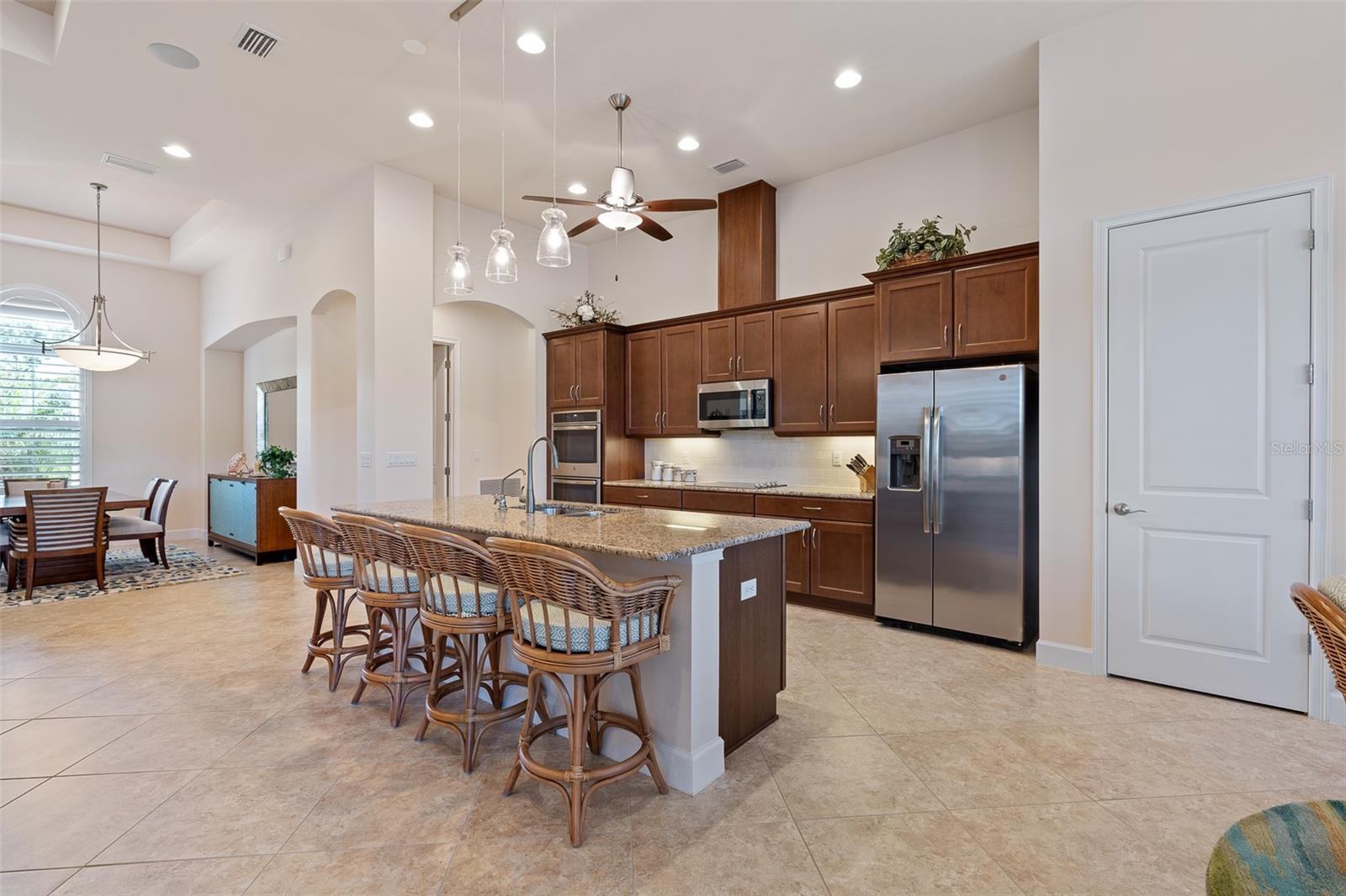 Image 10 of 88 For 871 Creekwood Drive