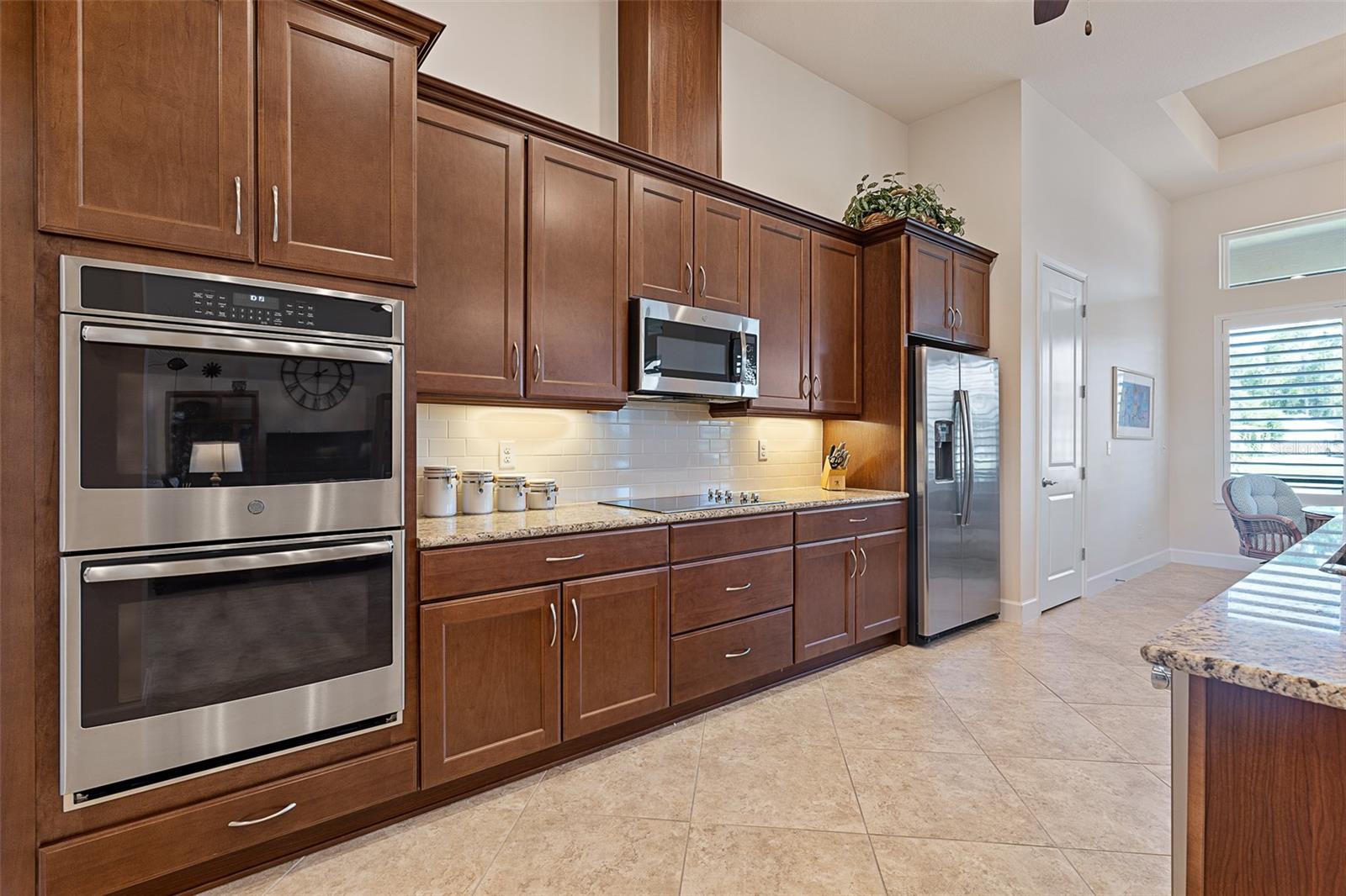 Image 13 of 88 For 871 Creekwood Drive