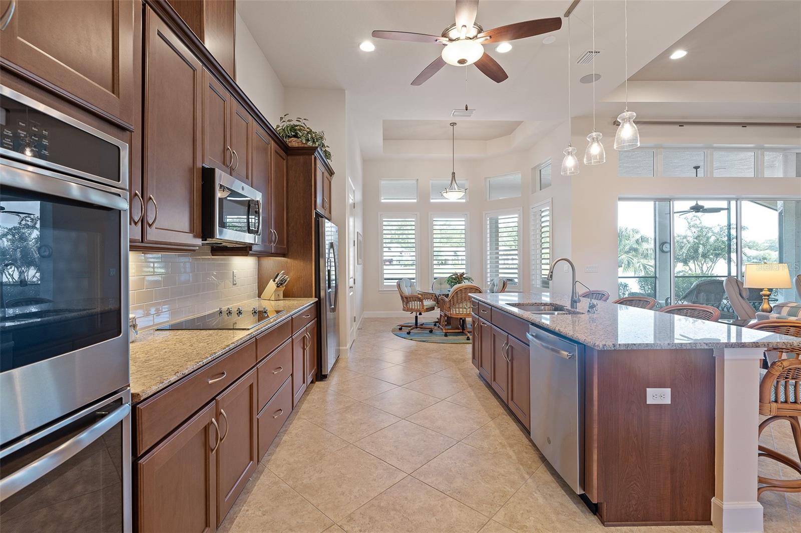 Image 14 of 88 For 871 Creekwood Drive
