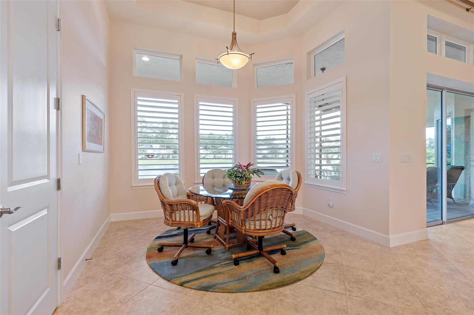 Image 15 of 88 For 871 Creekwood Drive