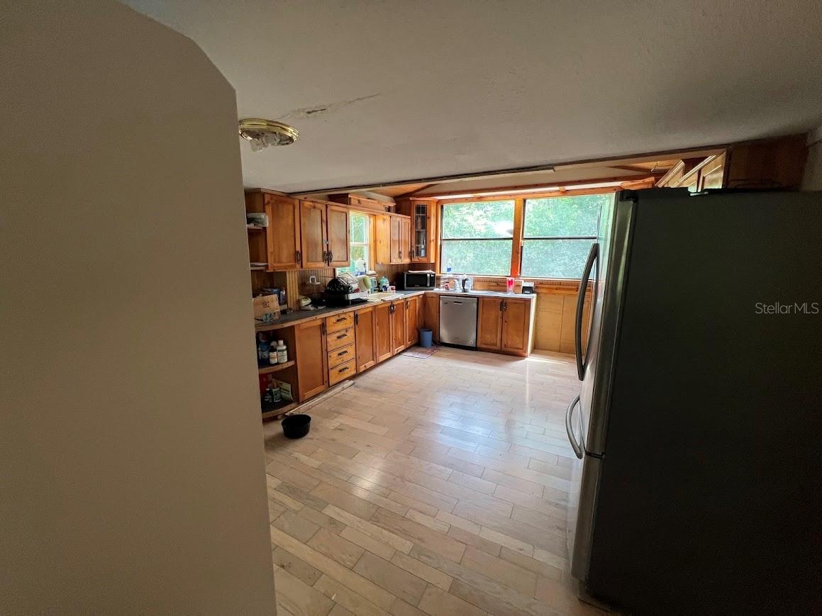 Image 13 of 39 For 4127 Mahogany Boulevard