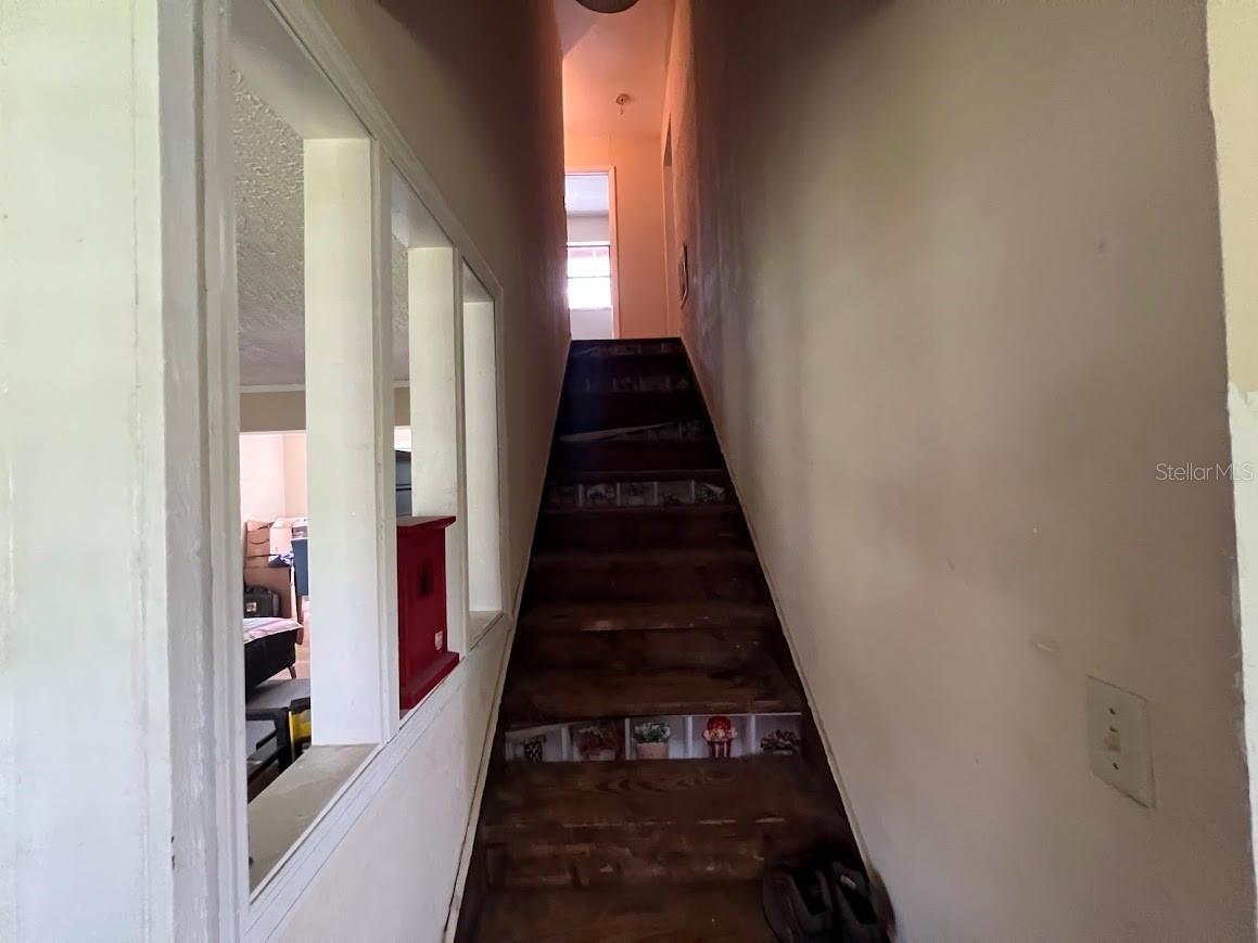 Image 17 of 39 For 4127 Mahogany Boulevard