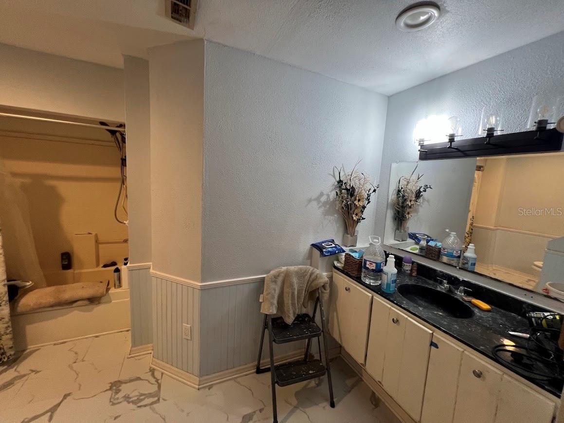 Image 23 of 39 For 4127 Mahogany Boulevard