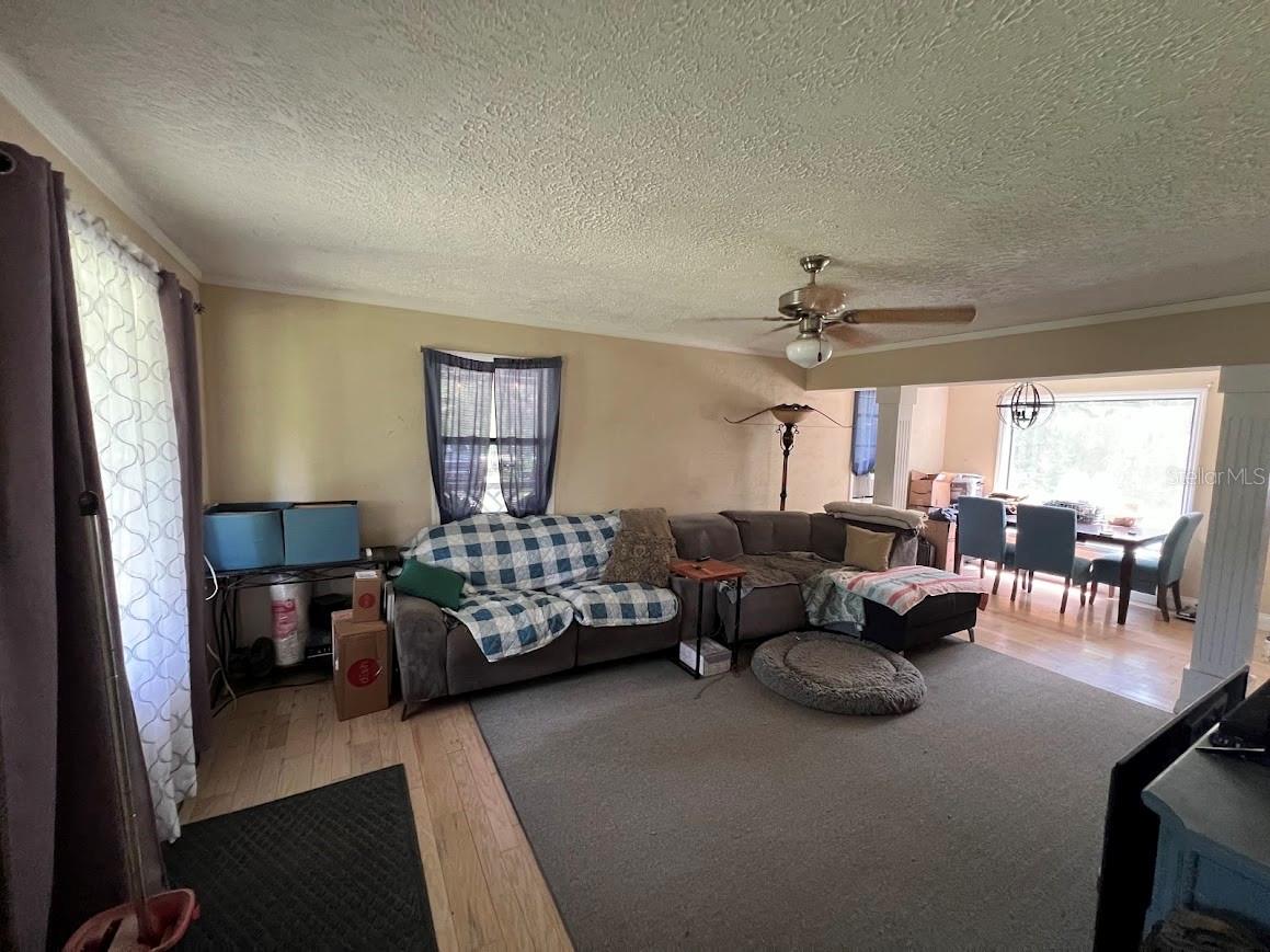 Image 5 of 39 For 4127 Mahogany Boulevard