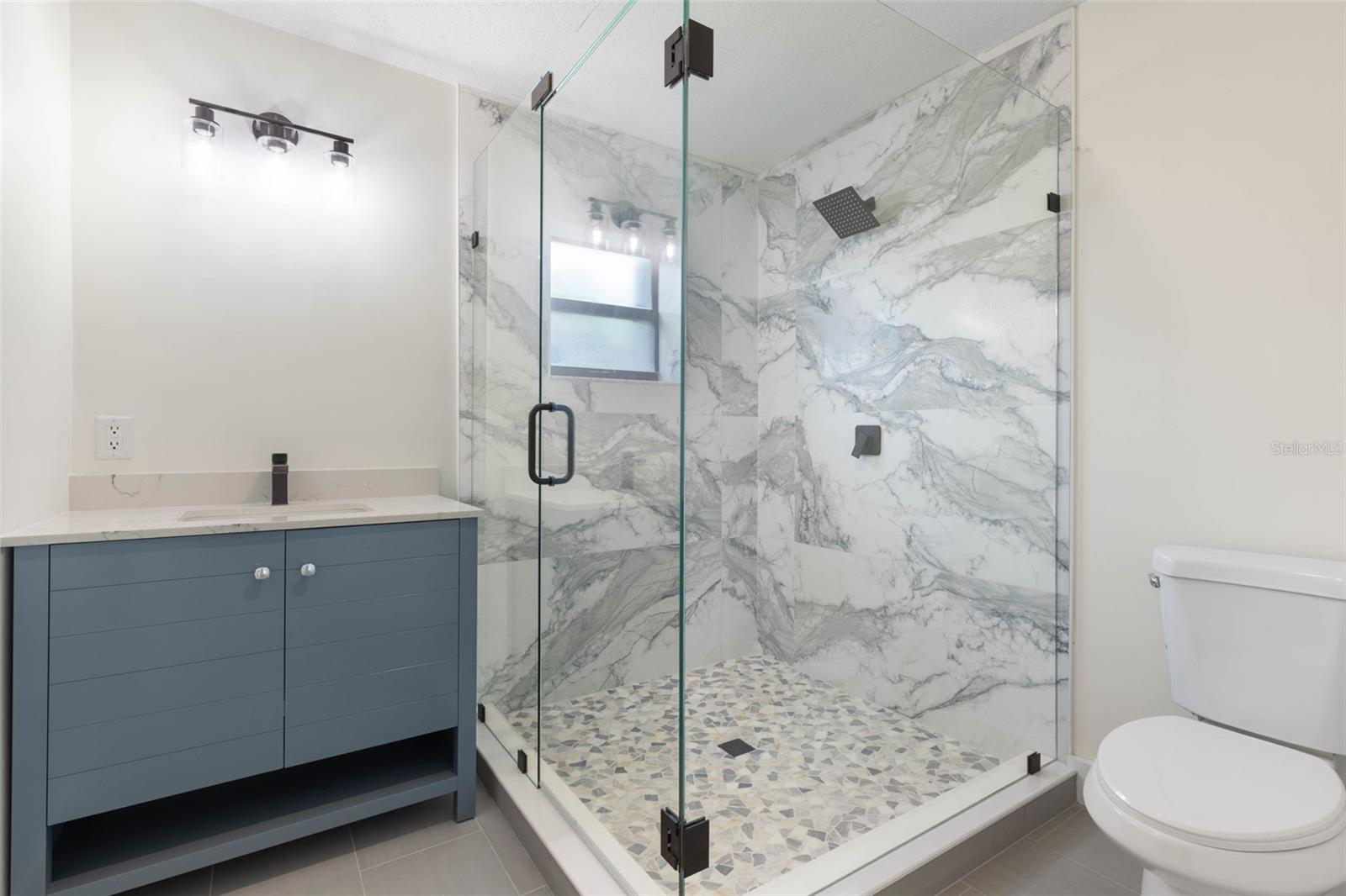 Image 27 of 58 For 13 Clarendon Court S