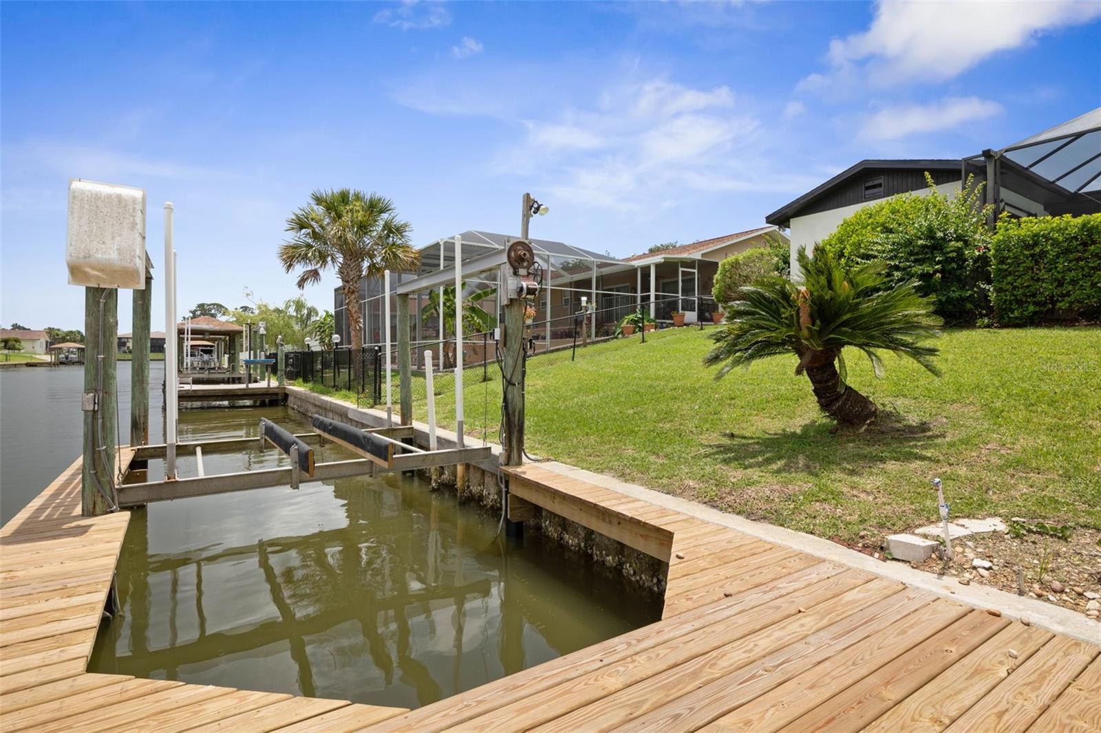 Image 31 of 58 For 13 Clarendon Court S