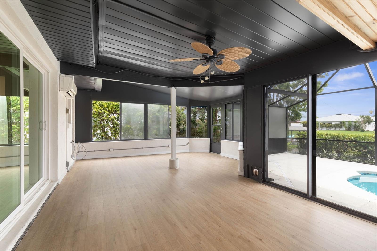 Image 36 of 58 For 13 Clarendon Court S