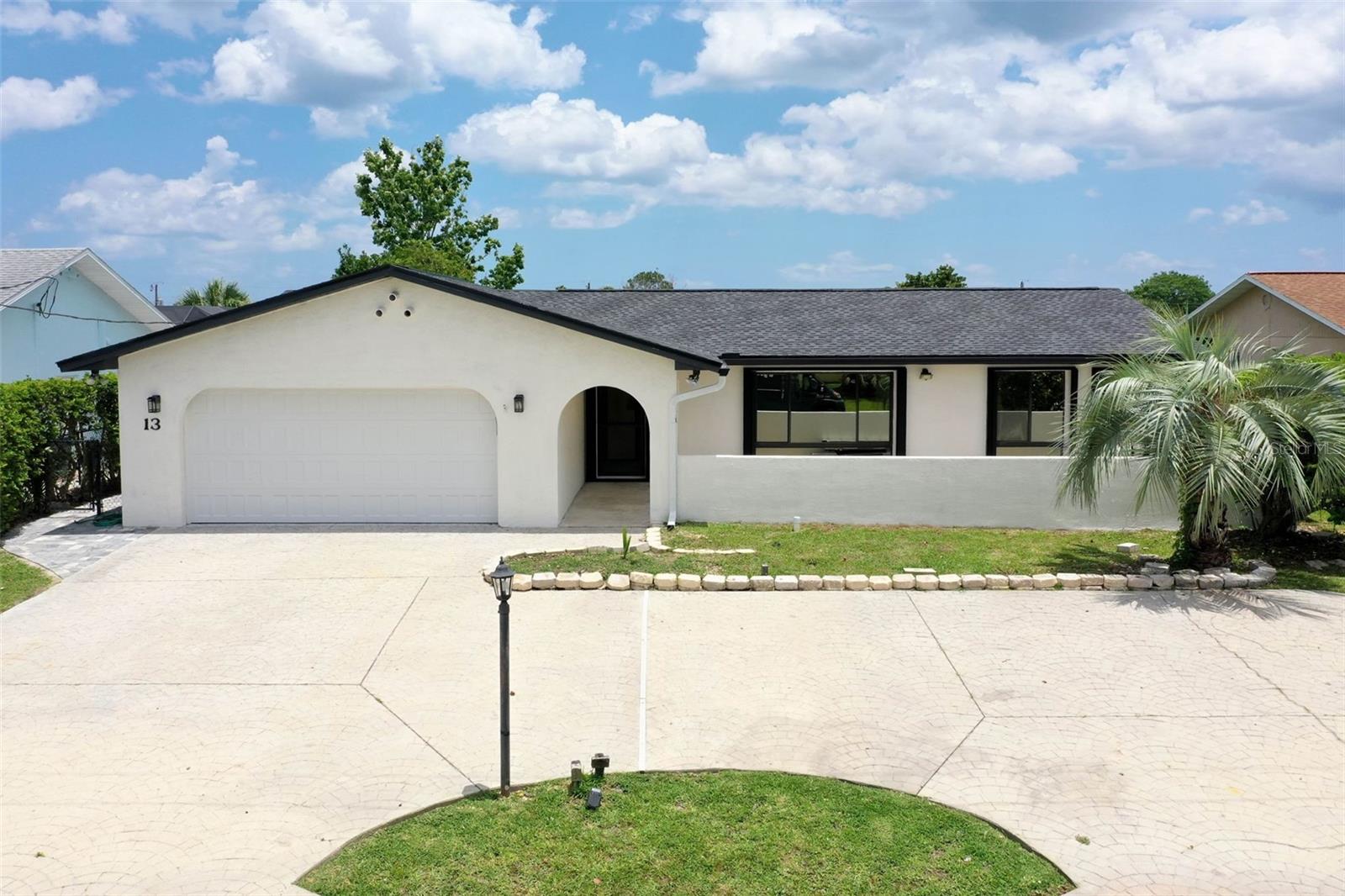 Image 49 of 58 For 13 Clarendon Court S