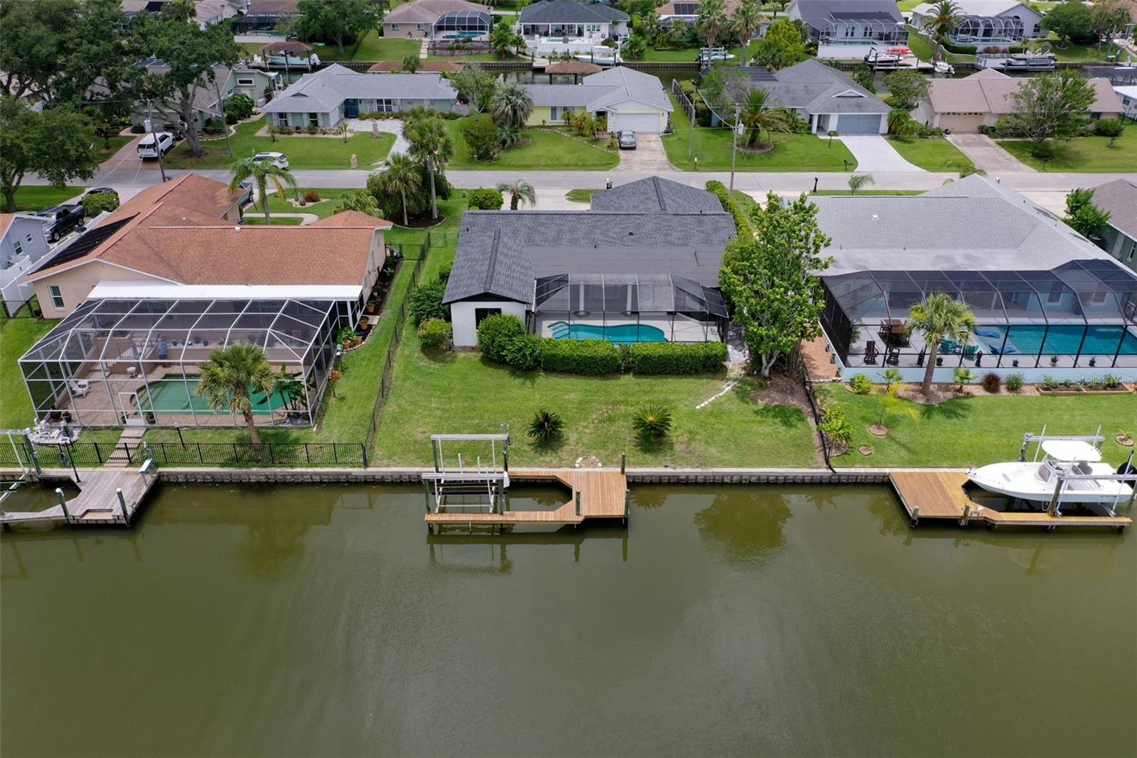 Image 52 of 58 For 13 Clarendon Court S