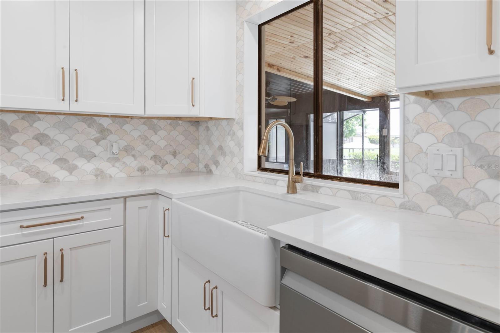 Image 6 of 58 For 13 Clarendon Court S