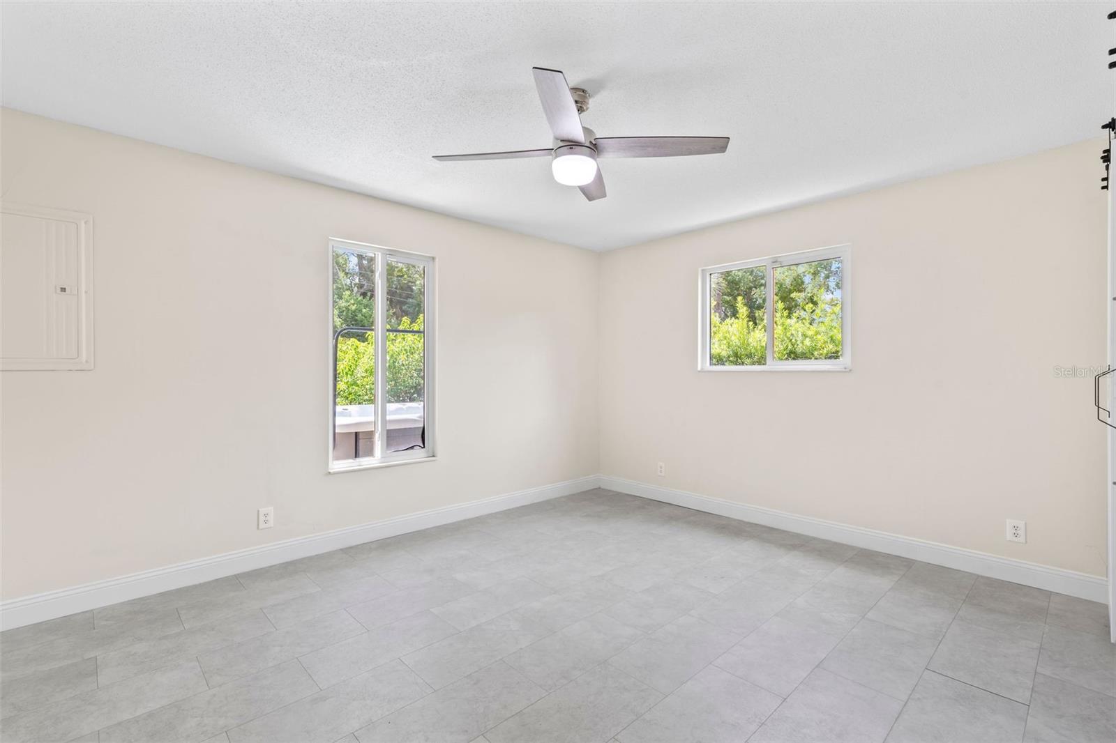 Image 17 of 56 For 607 Johnson Drive