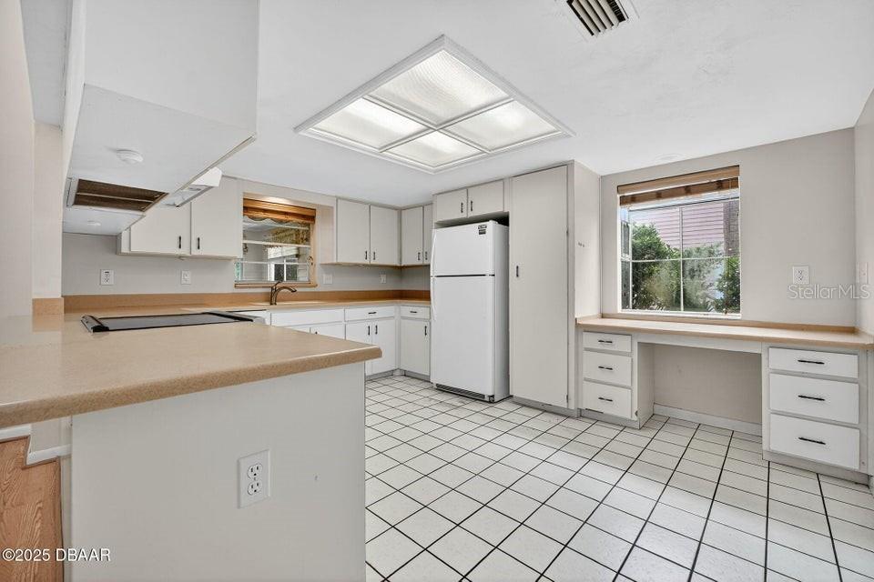 Image 11 of 43 For 236 Gull Drive S