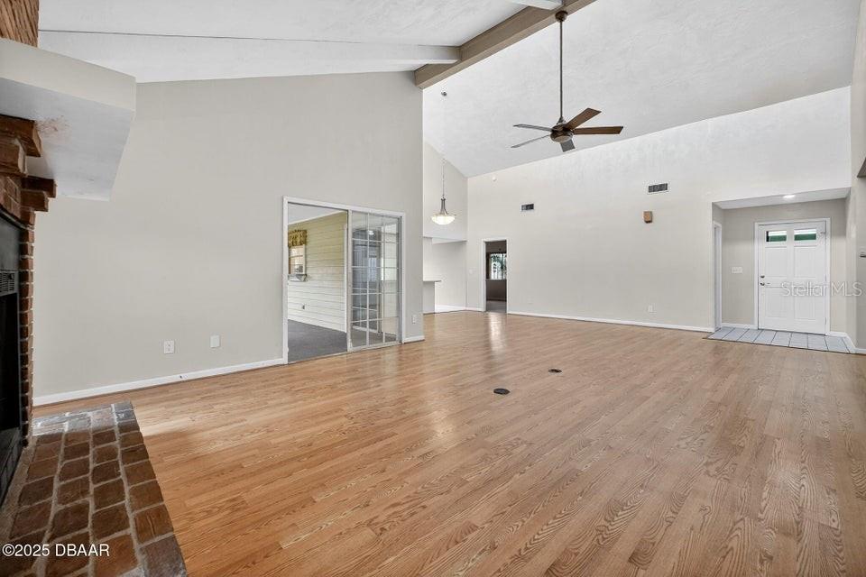 Image 12 of 43 For 236 Gull Drive S