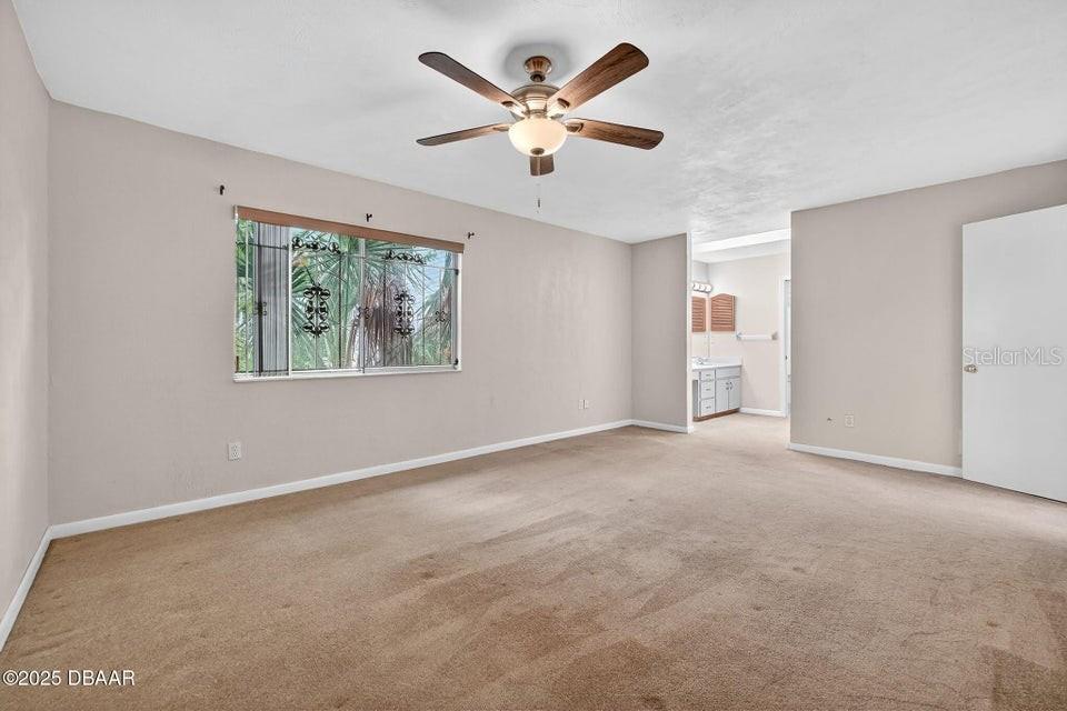 Image 20 of 43 For 236 Gull Drive S
