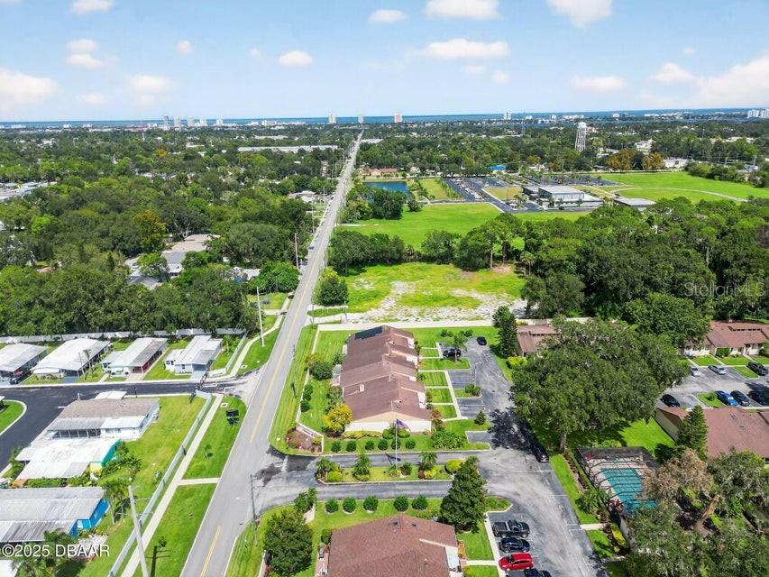 Image 35 of 43 For 1260 Charter Oaks Circle