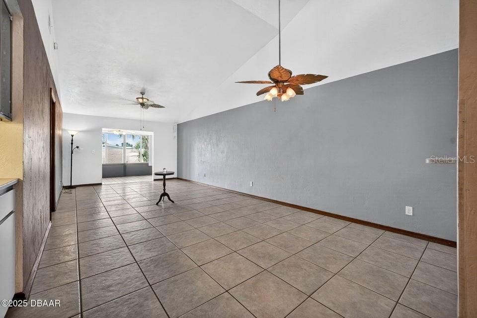 Image 8 of 43 For 1260 Charter Oaks Circle