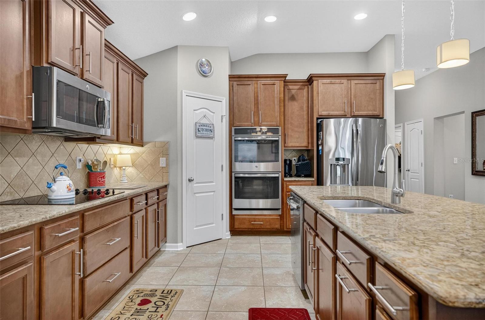 Image 13 of 57 For 20 Arrowhead Drive