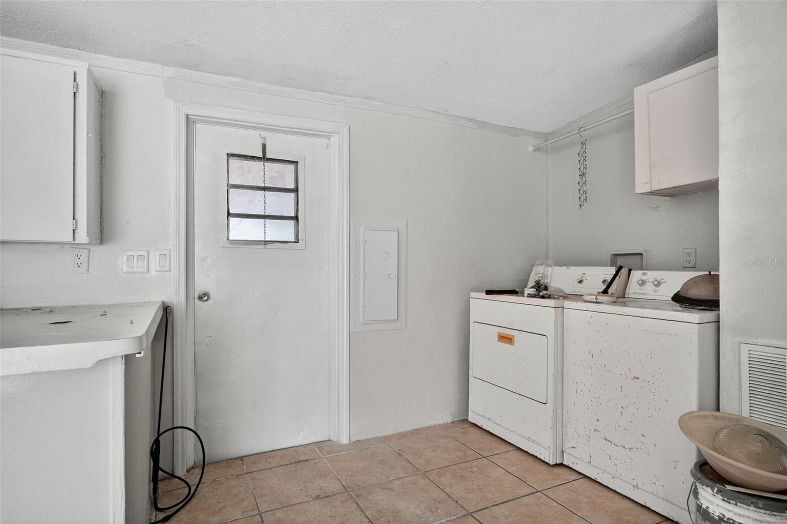 Image 7 of 29 For 5406 Sydney Street