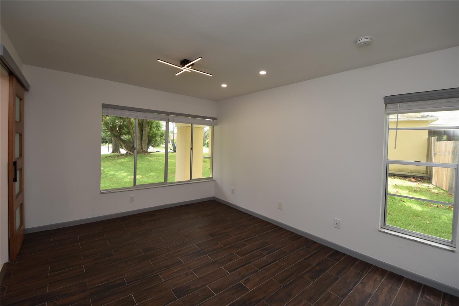 Image 35 of 38 For 89 Farragut Drive