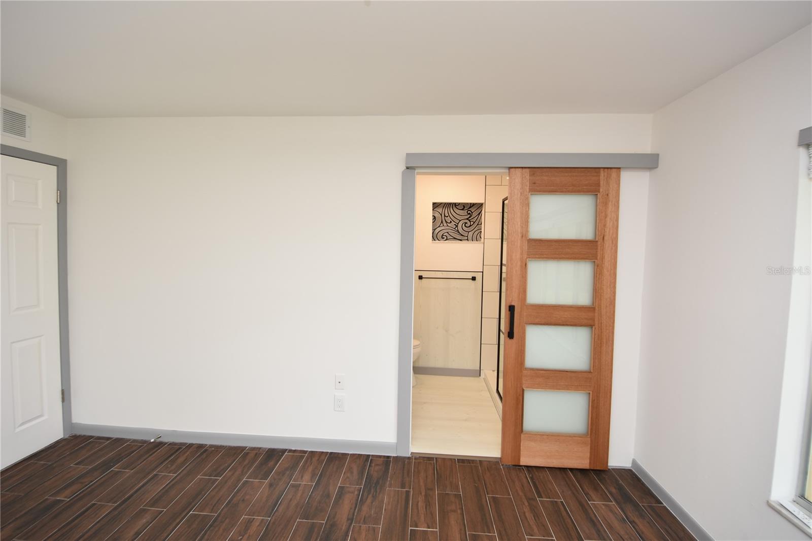 Image 36 of 38 For 89 Farragut Drive