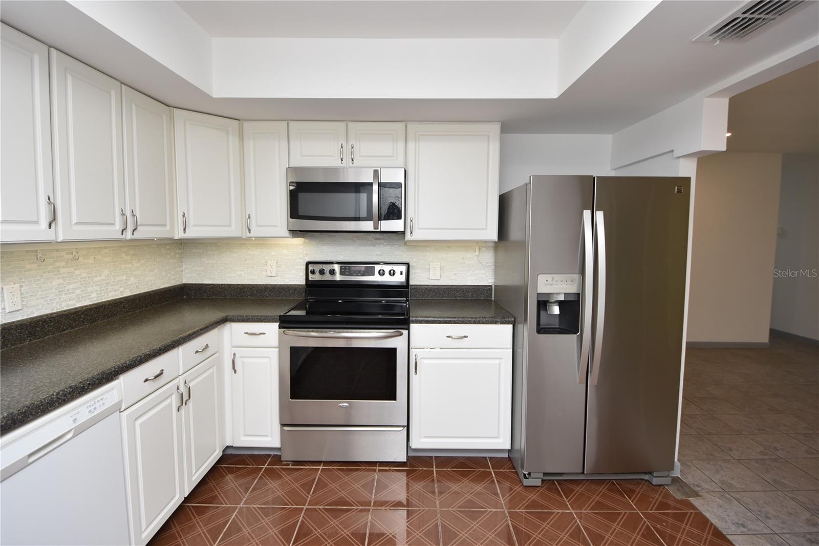 Image 9 of 38 For 89 Farragut Drive