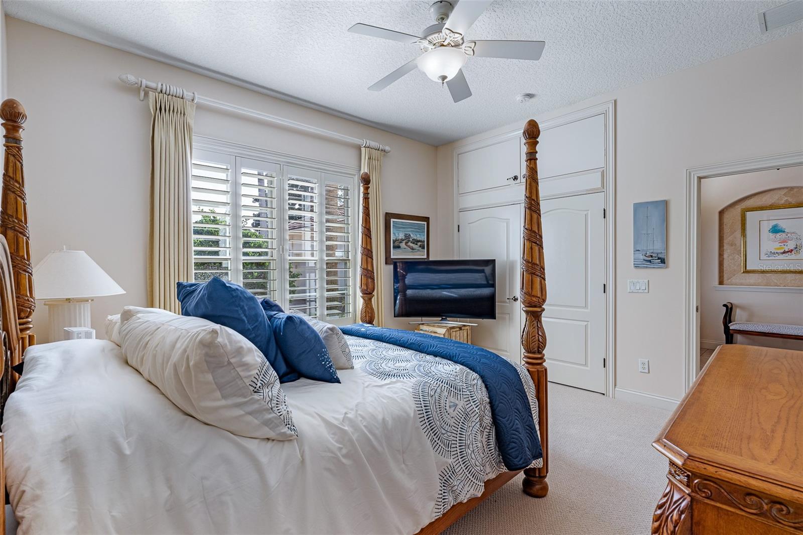 Image 43 of 81 For 517 Ria Mirada Court