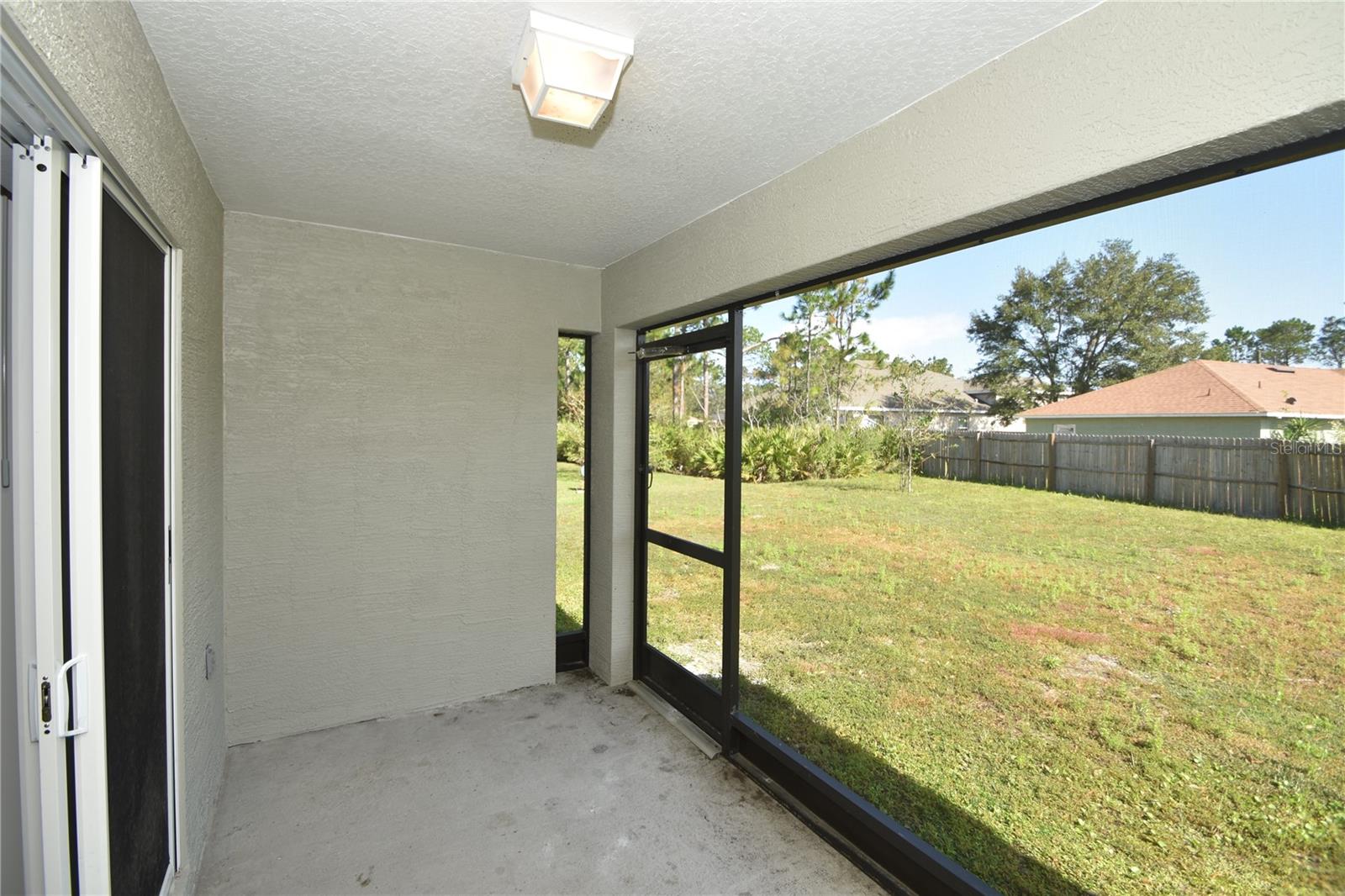 Image 14 of 30 For 77 Sea Trail A