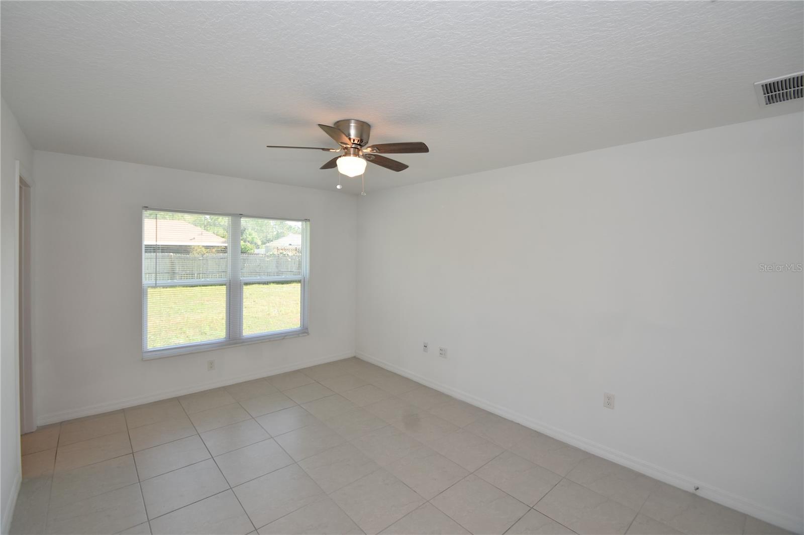 Image 17 of 30 For 77 Sea Trail A