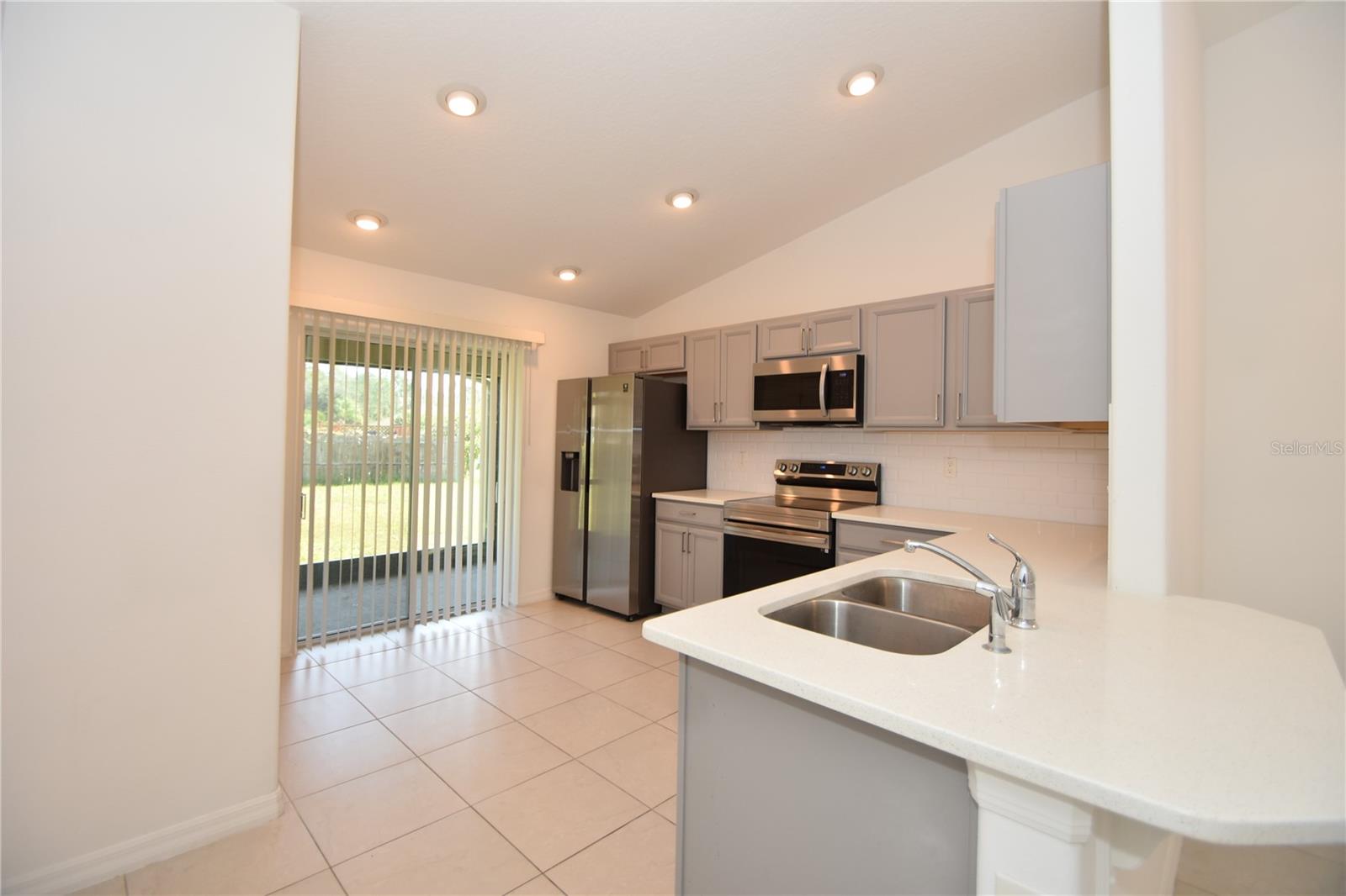 Image 9 of 30 For 77 Sea Trail A