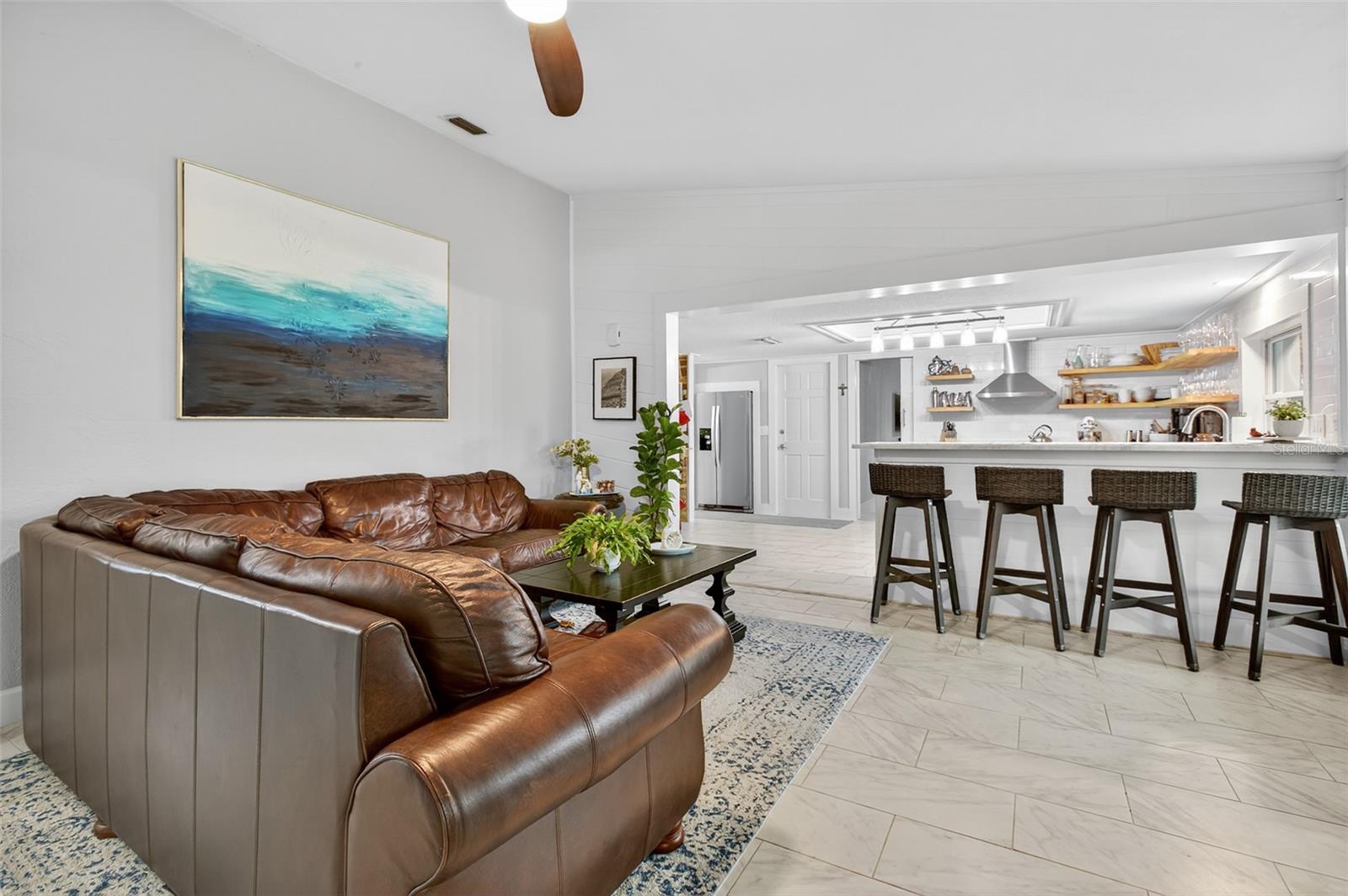 Image 14 of 67 For 27 Oakmont Circle
