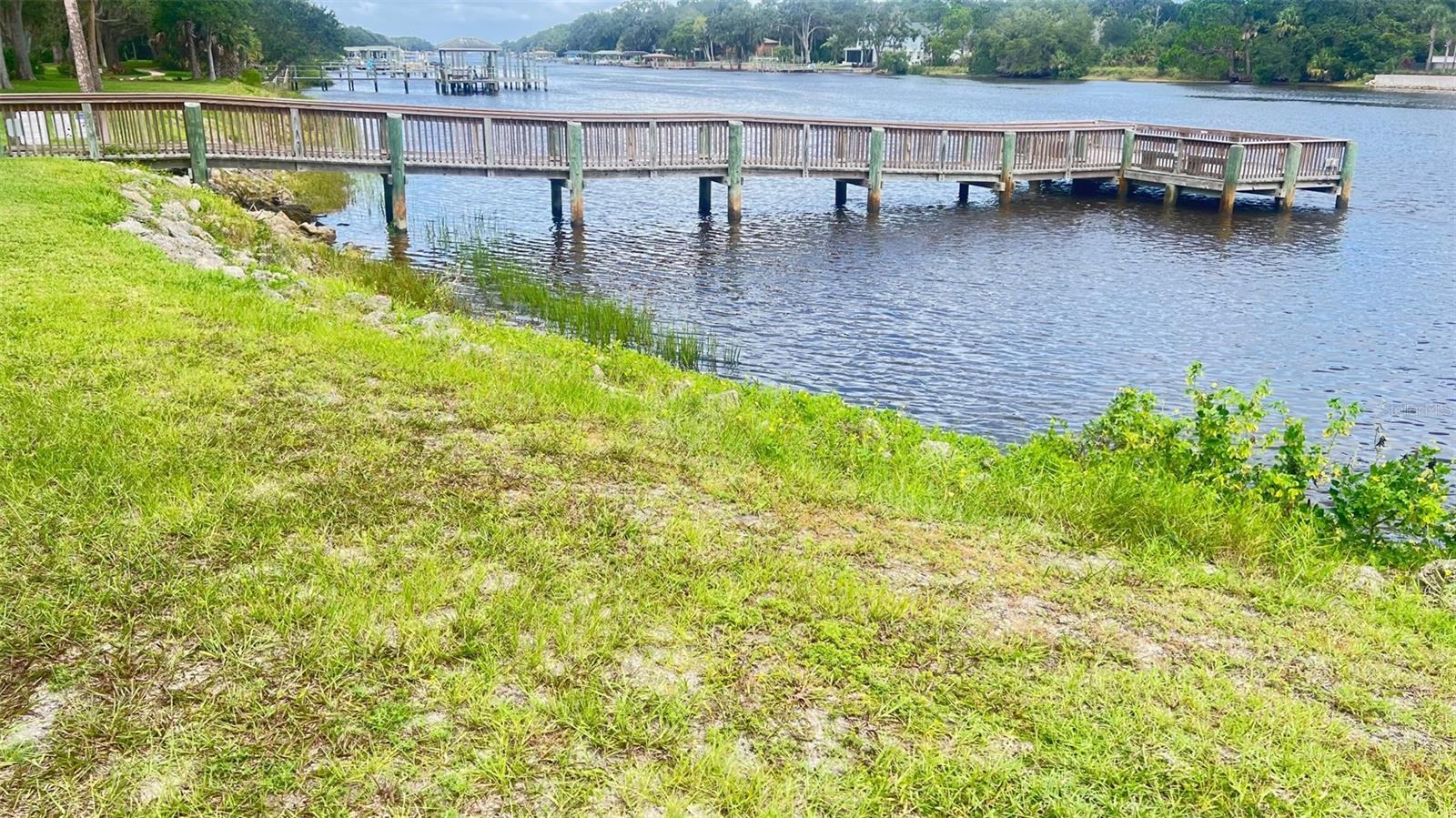 Image 37 of 61 For 75 Riverview Bend S 1642
