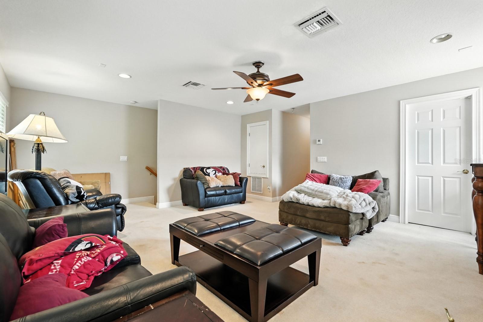 Image 36 of 67 For 836 Wood Briar Loop