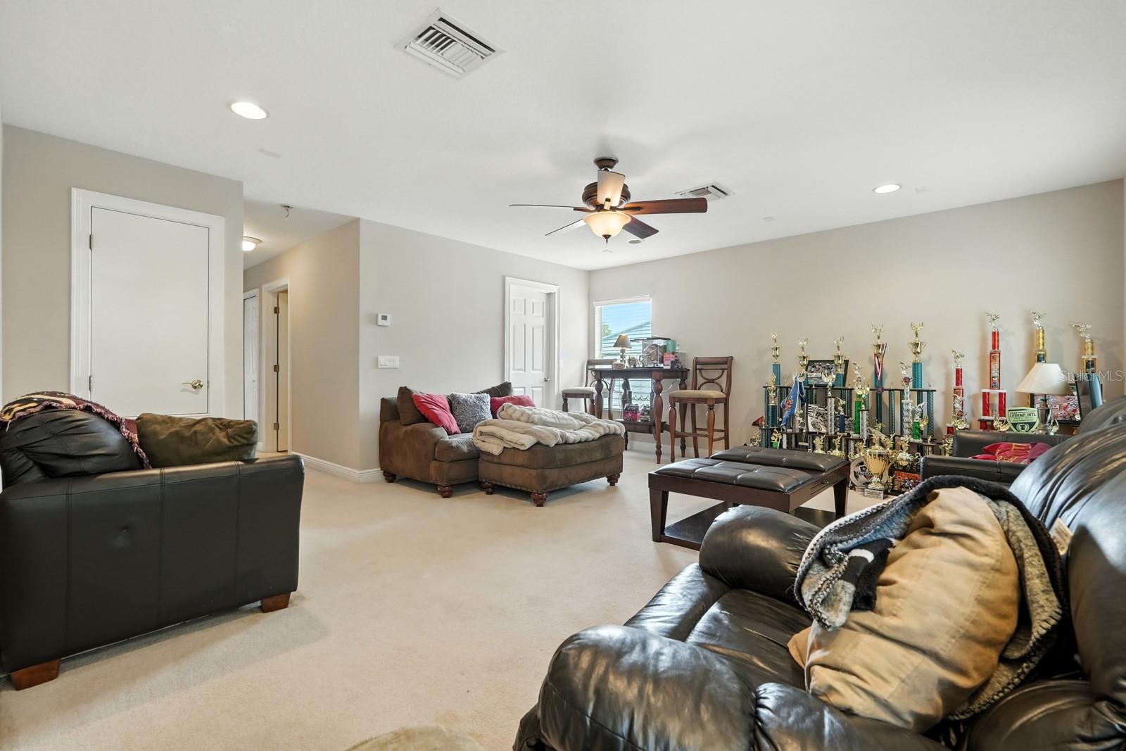 Image 37 of 67 For 836 Wood Briar Loop