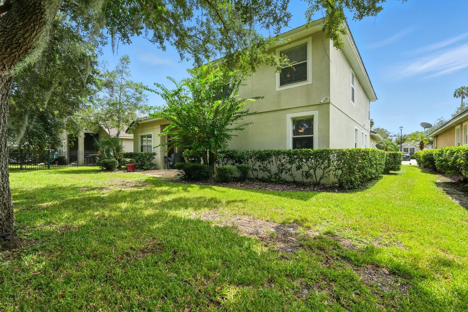 Image 41 of 67 For 836 Wood Briar Loop