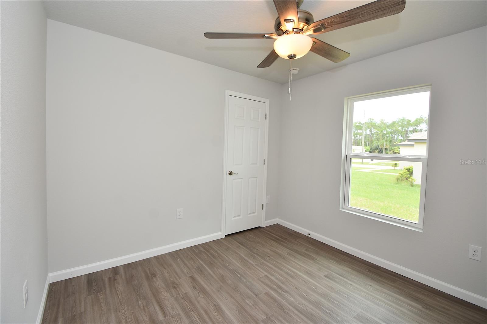 Image 15 of 23 For 91 Pickering Drive